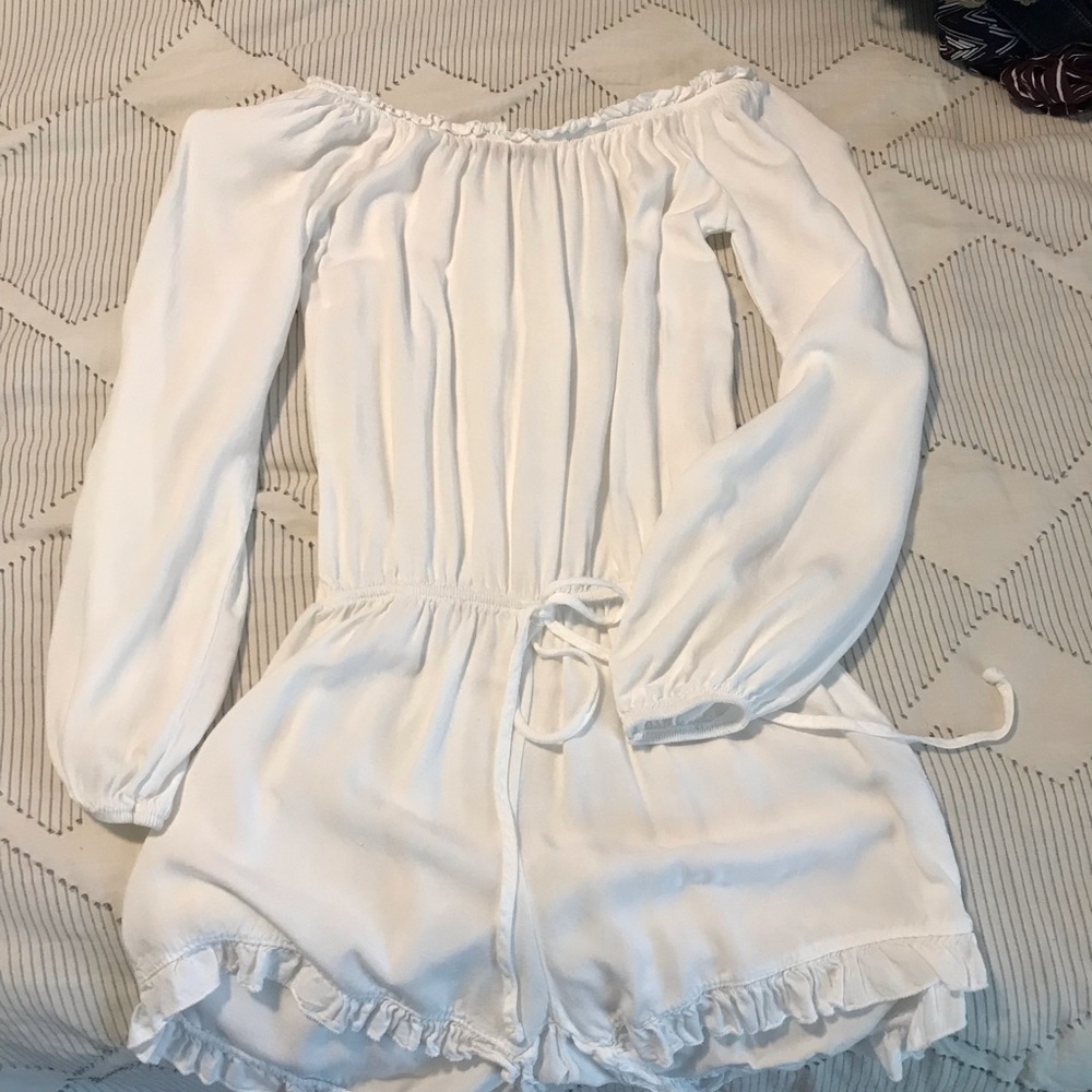 BRANDY MELVILLE ROMPER